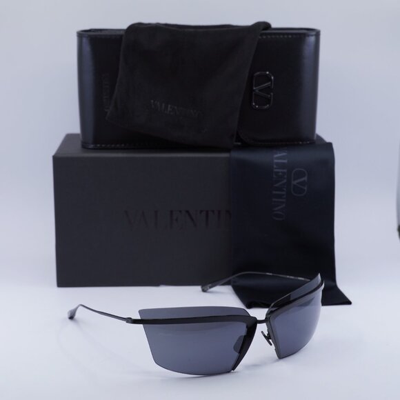 Valentino V-LURE VLS-130A Square Sunglasses - Shiny Black/Grey - Picture 4 of 9